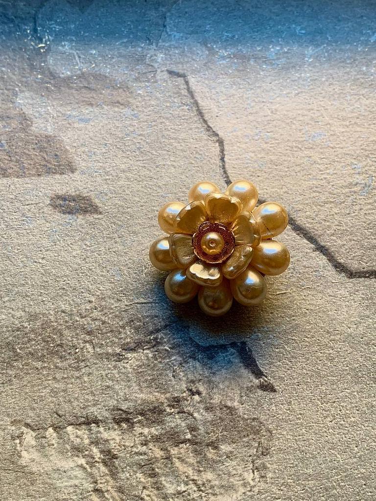 Винтажная брошь «Ромашка»