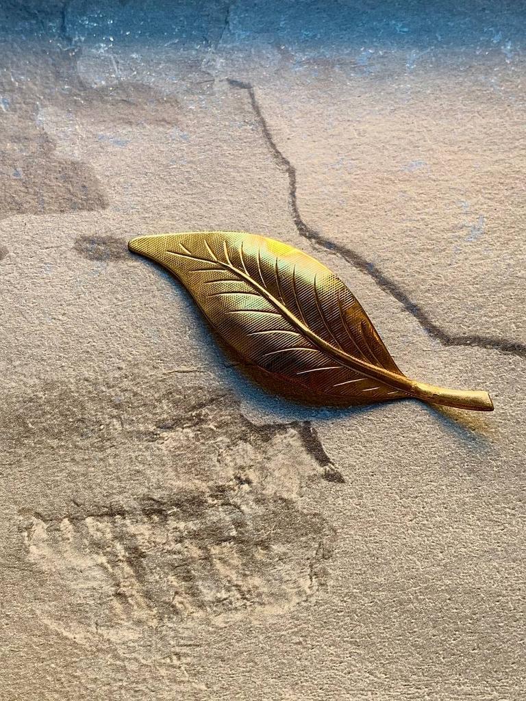 Винтажная брошь «Лист 4»