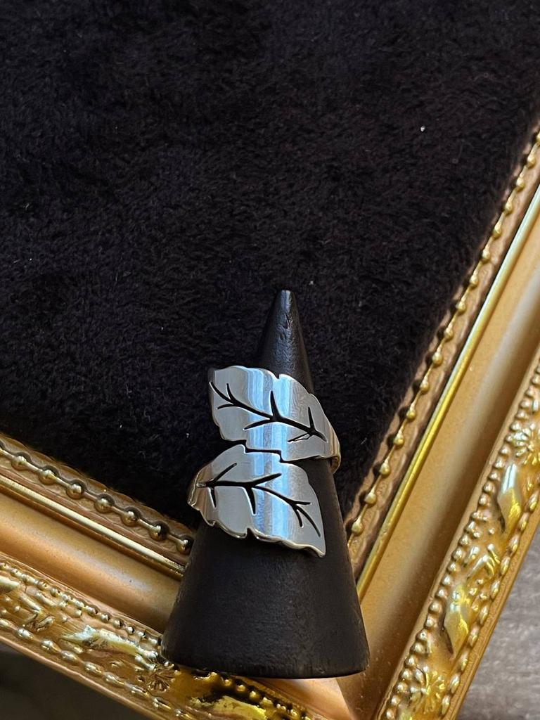 Кольцо «Листья» 17-17,5 размер