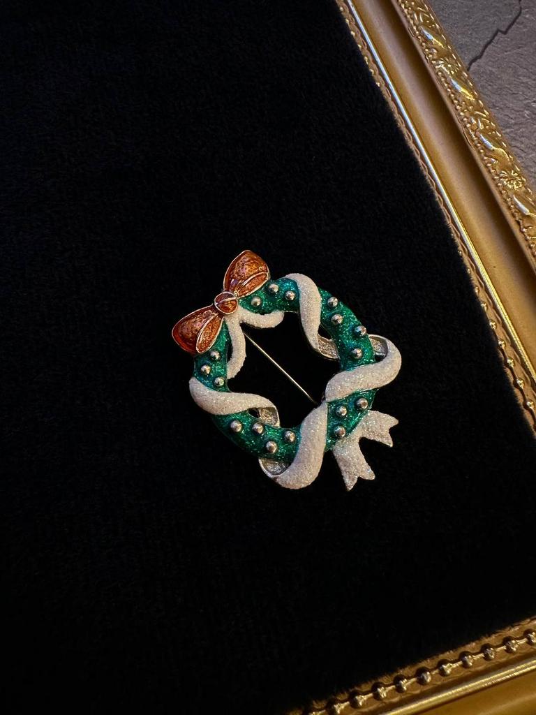 Винтажная брошь «Венок-4»