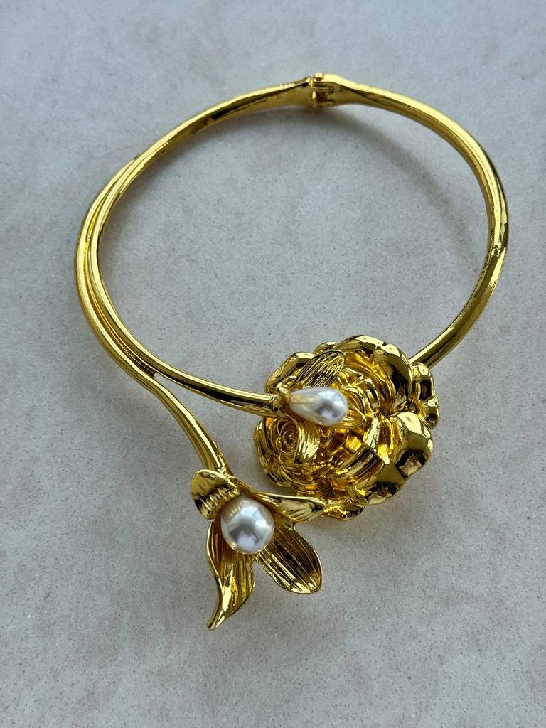 Колье «Цветочная Богиня» на очень тонкую шею