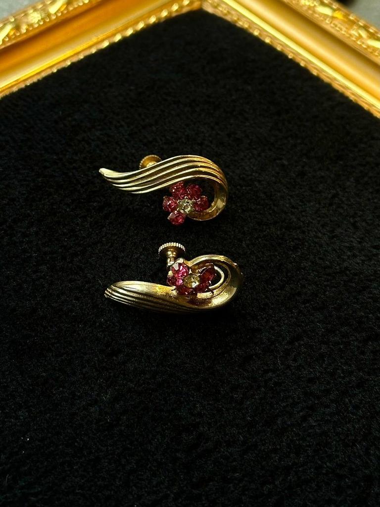 Винтажные клипсы «Цветочный лавр»