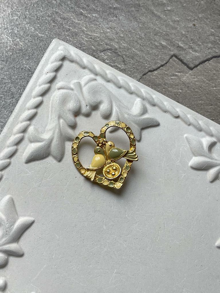 Винтажная брошь «Голубки»