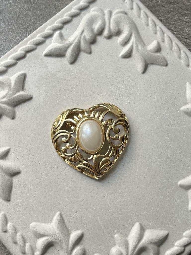 Винтажная брошь «Ажурное сердце-2»