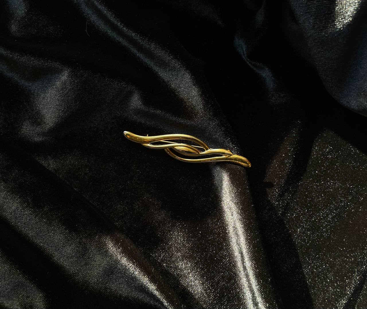 Винтажная брошь «Изгибы»