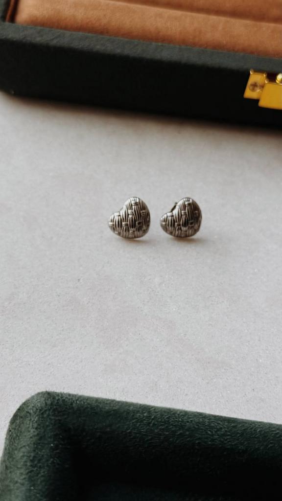 Серьги «Сердечки-сердечки» в серебряном оттенке