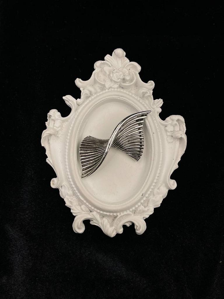 Винтажная брошь «Связь»