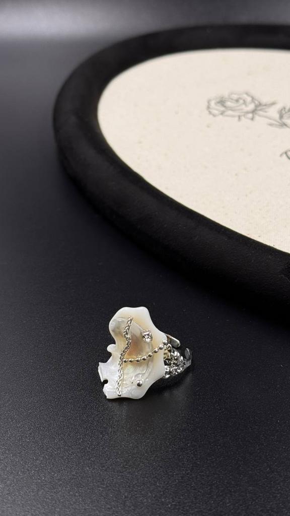 Кольцо с ракушкой и цепочкой регулируемое