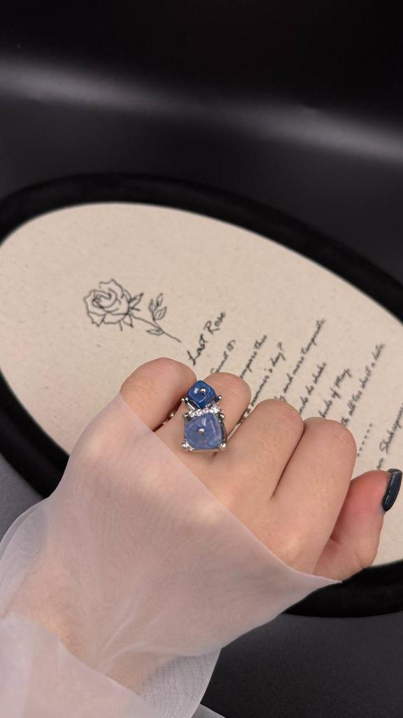 Кольцо два камня регулируемое