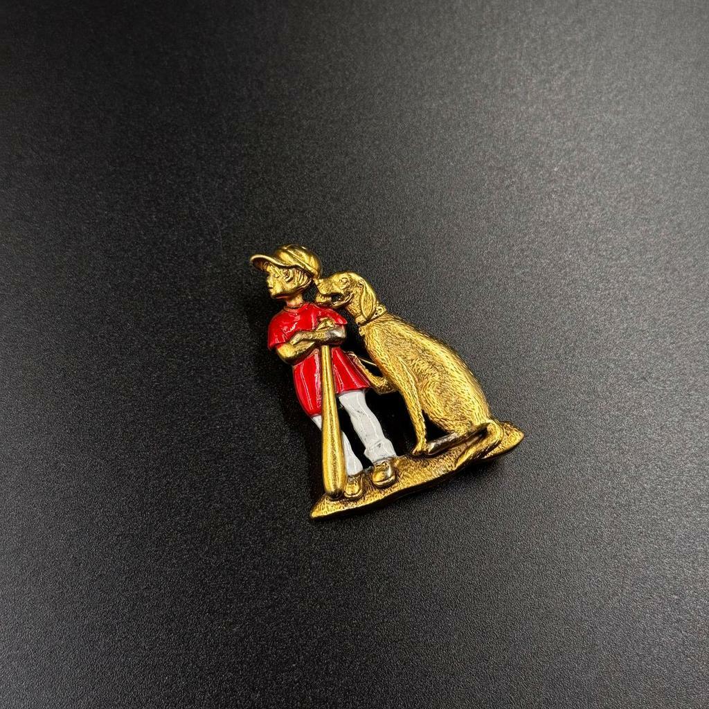 Винтажная брошь Мальчик с собачкой Danecraft