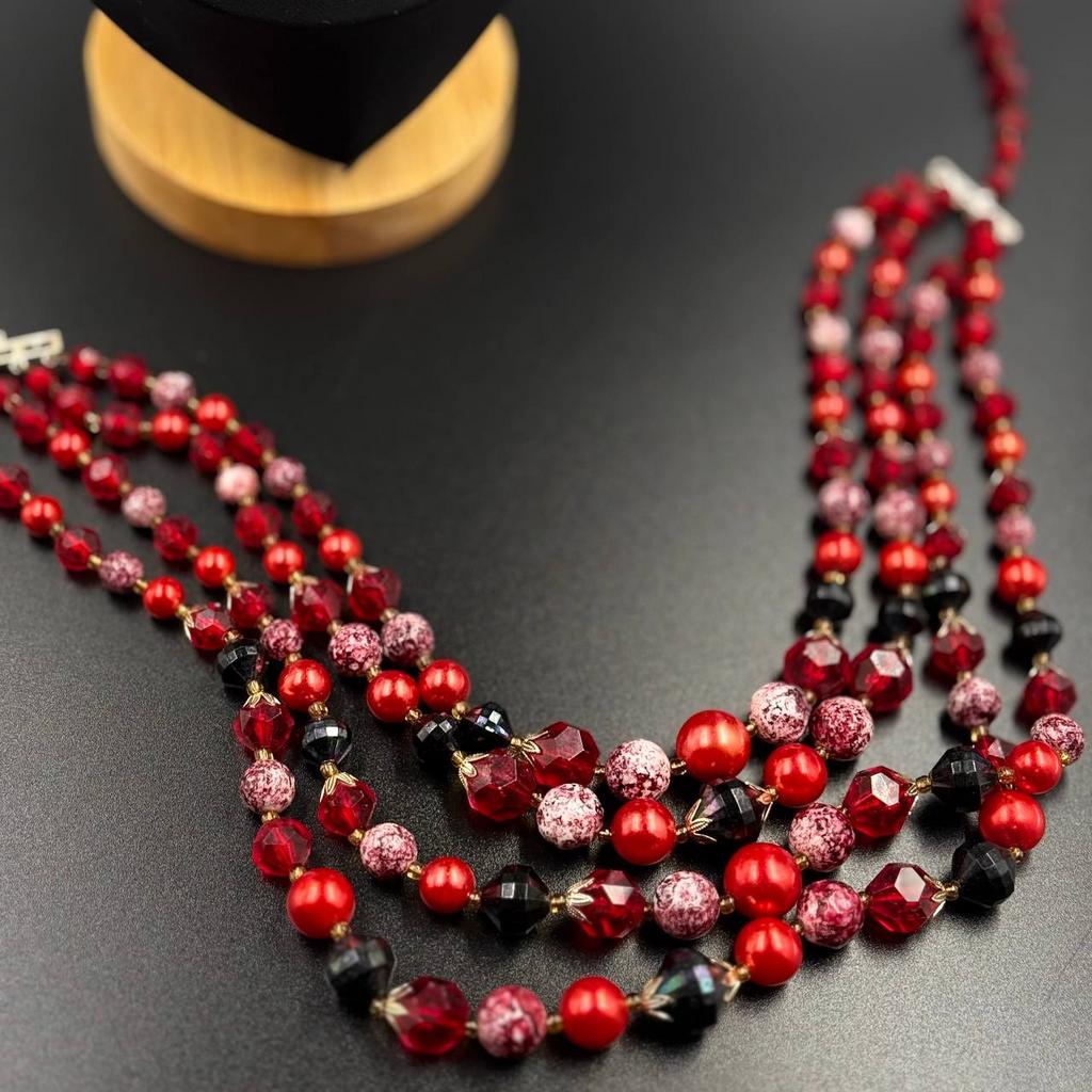 Винтажные бусы "Лесные ягоды" W.Germany