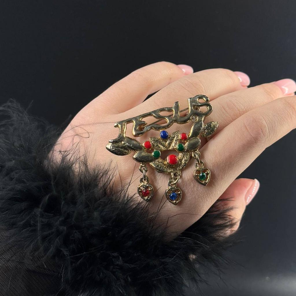 Винтажная брошь "Love games"