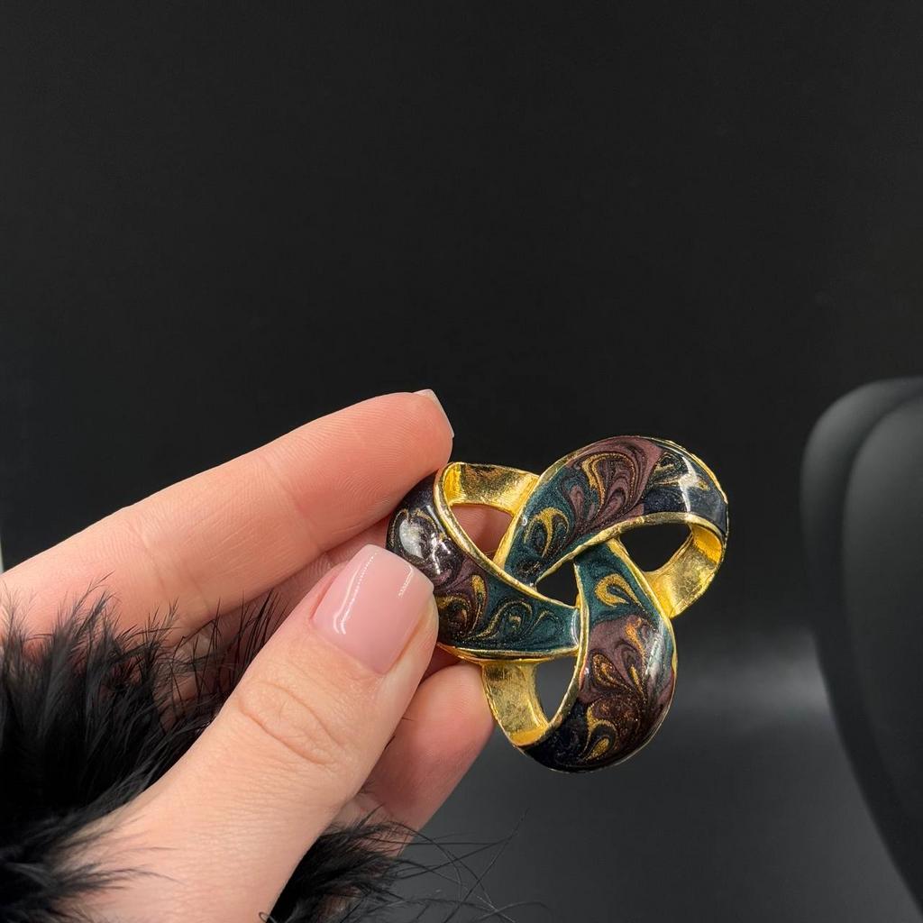 Винтажная брошь "The Endless Tangle"