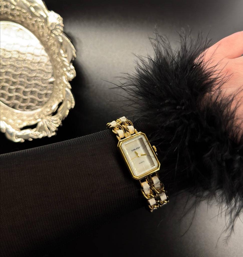 Часы «Reine du Temps»