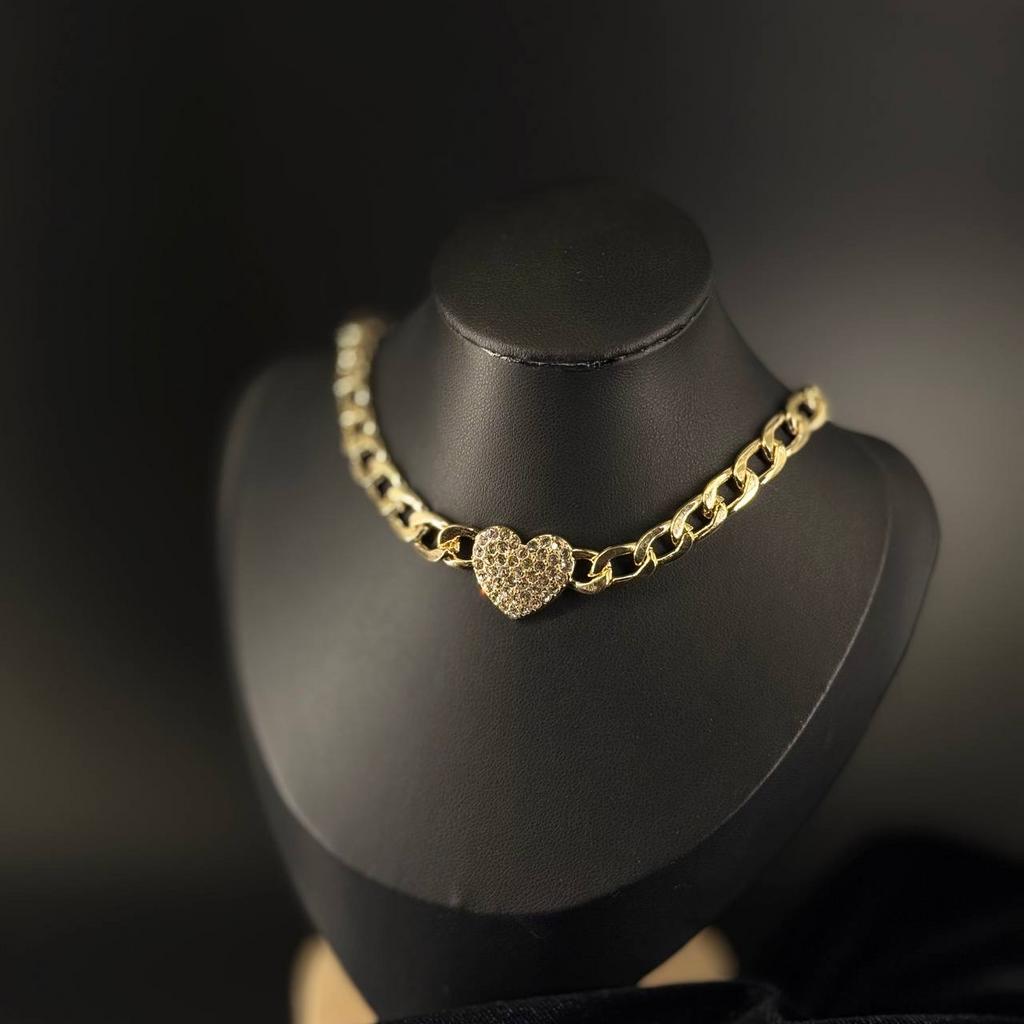 Колье «Любвеобильный манёвр»