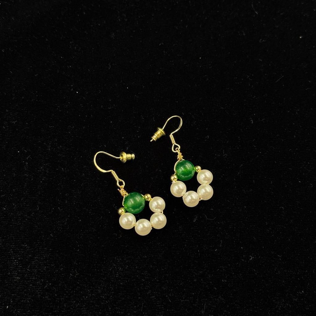 Серьги с зеленым нефритом