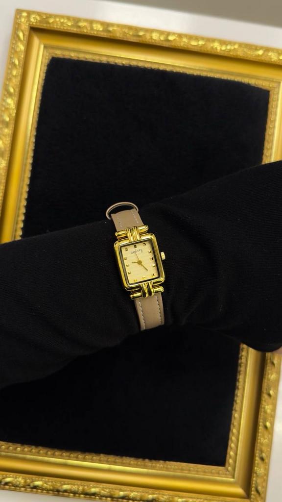 Часы «Самолюбование»