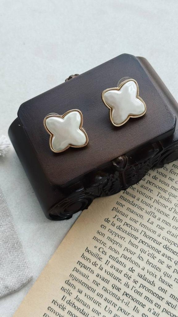 Серьги "Контур Элегантности"