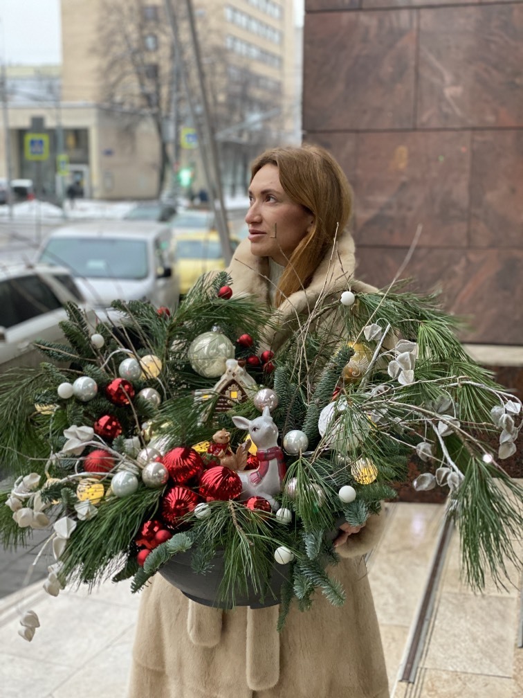 Сказочный лес с Оленем и избушкой №705