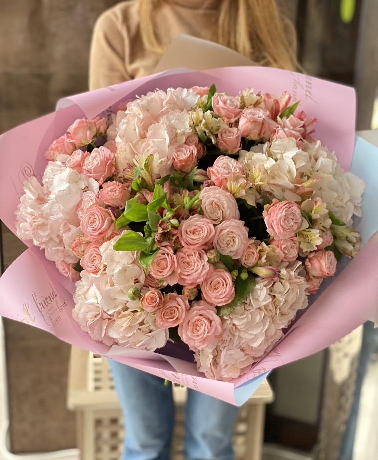 Гортензия с кустовой розой №799