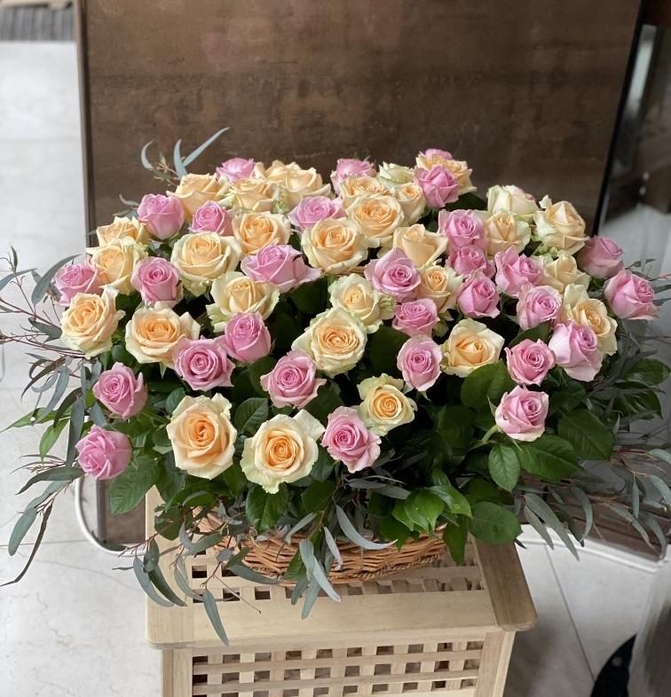 Корзина с розами №834