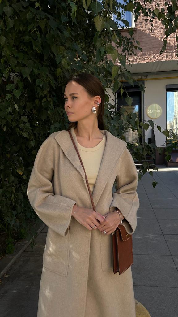 Пальто MaxMara бежевое, 36