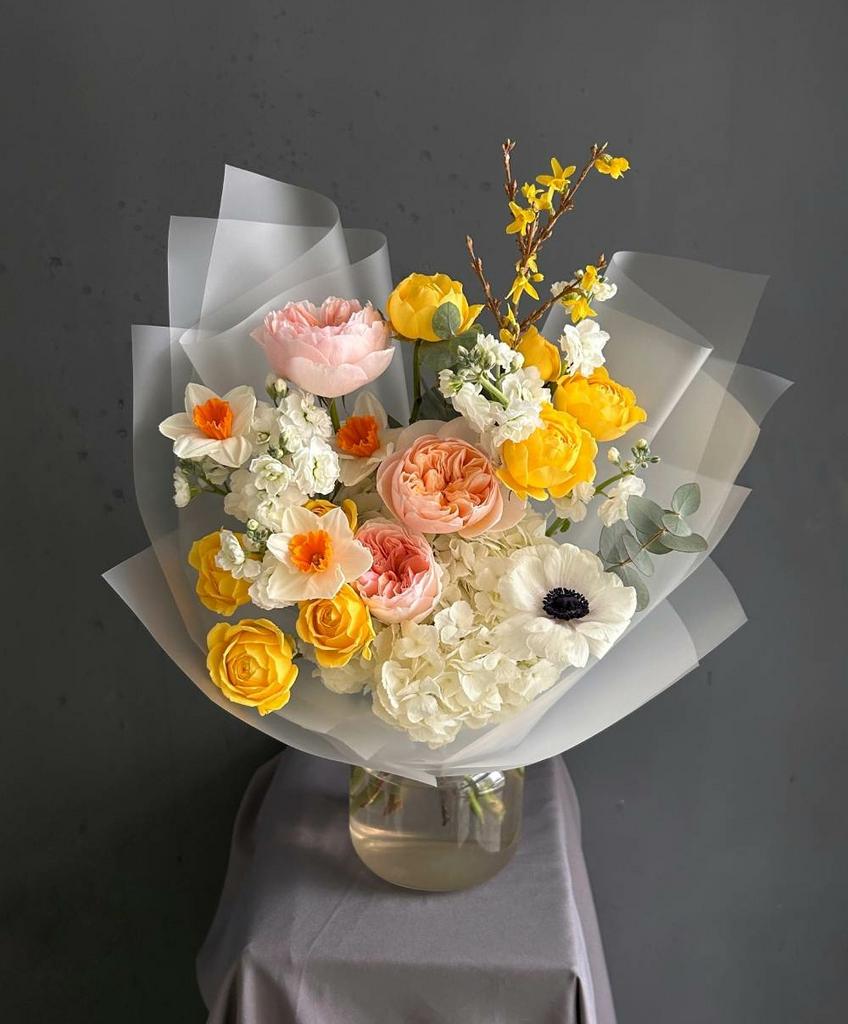 Авторский букет в вазе