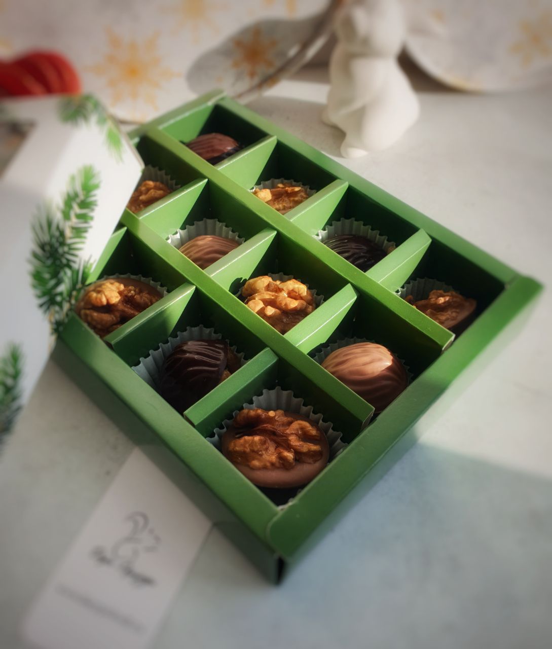 Корпусные конфеты орешки с начинкой