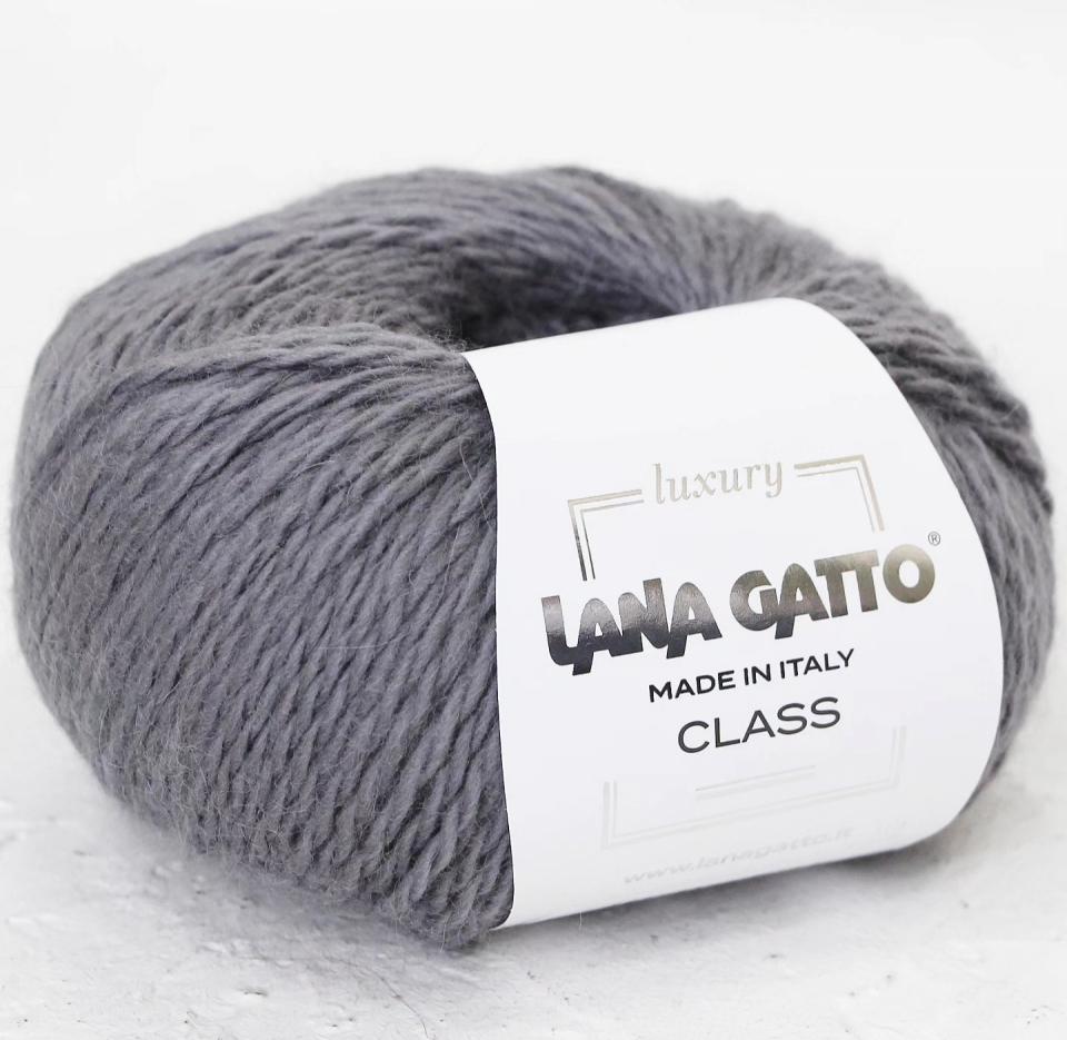 Lana Gatto | colour 3705