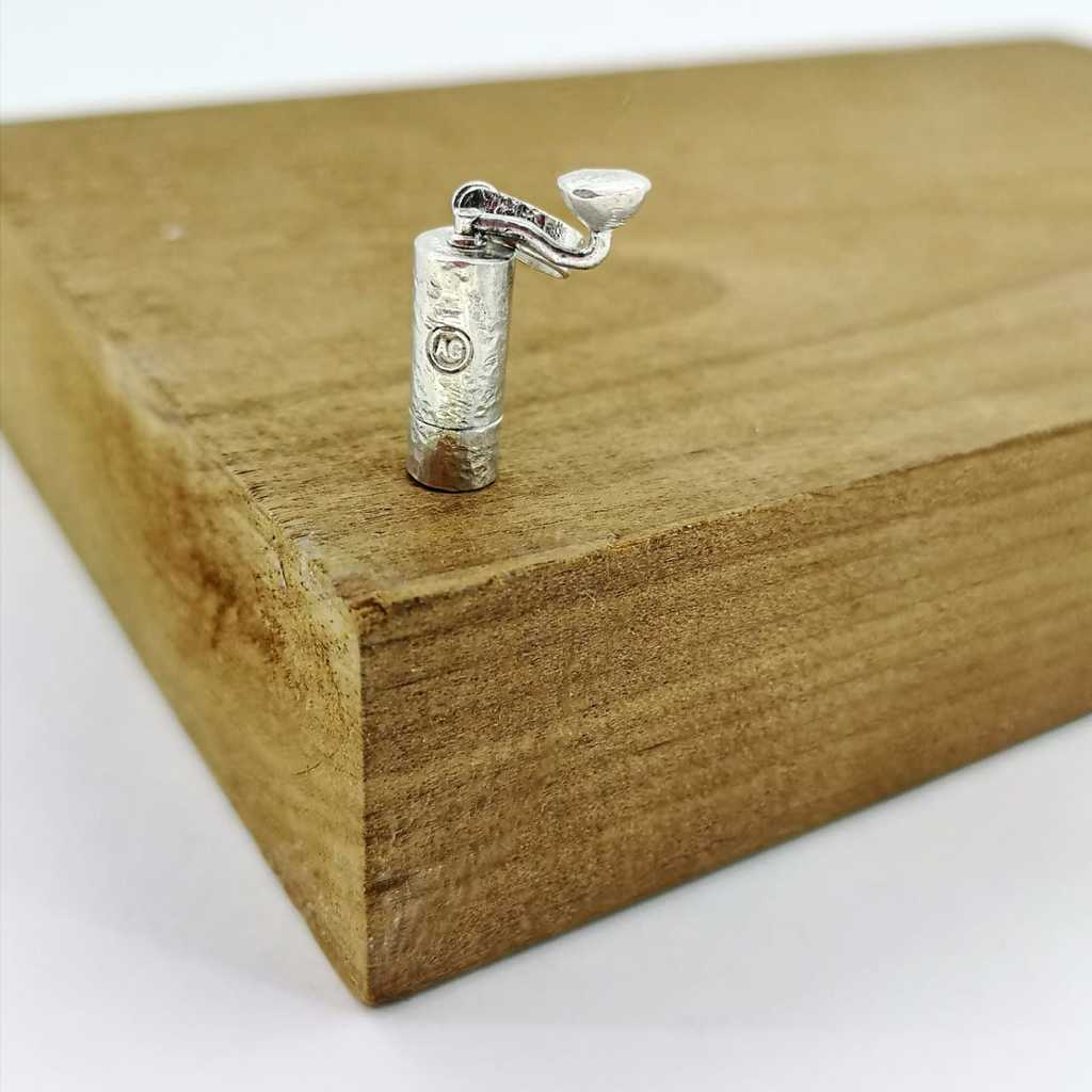 Ручная кофемолка