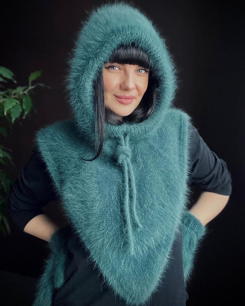 Капор с манишкой Luxury Hood