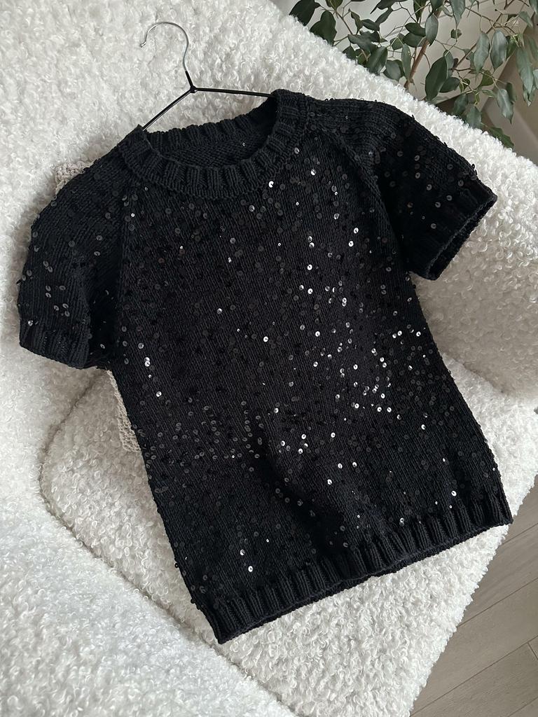 Футболка с пайетками Shine