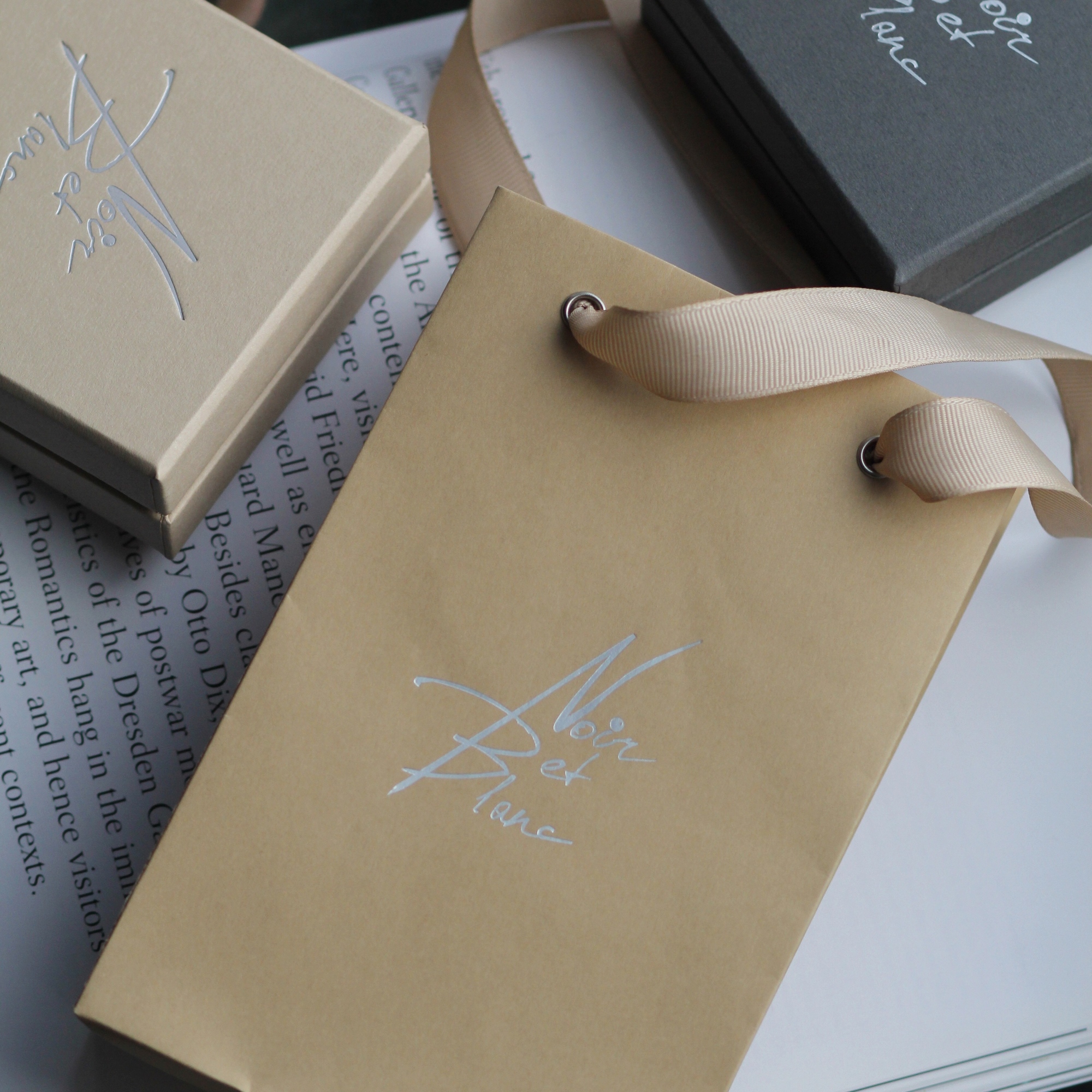 Подарочная упаковка Noir et Blanc