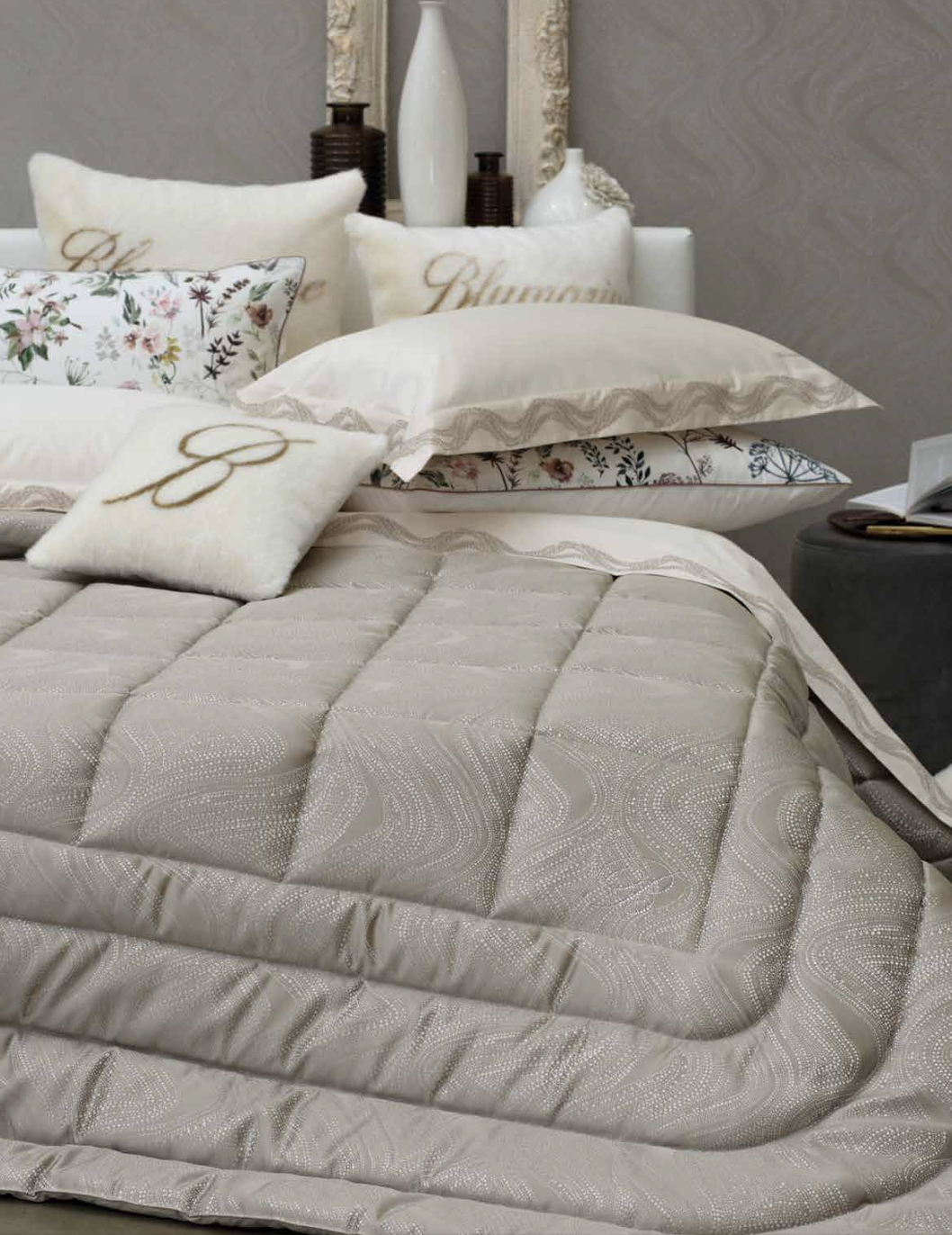 Покрывало BLUMARINE Crystelle, бежевый цвет