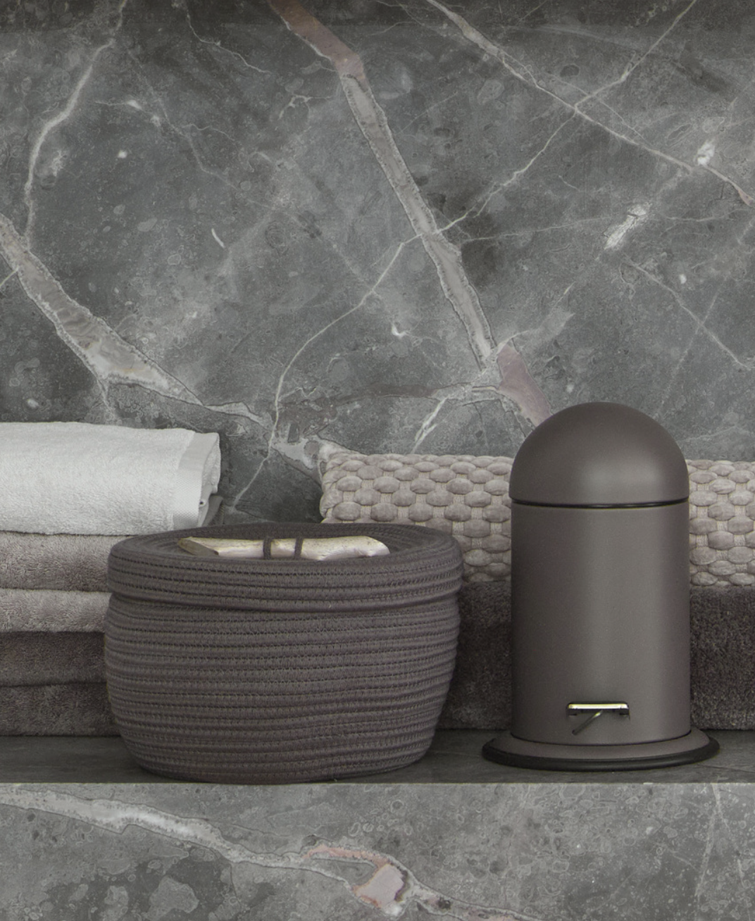 Бокс AQUANOVA Otis 33x21 cm. (Ash)