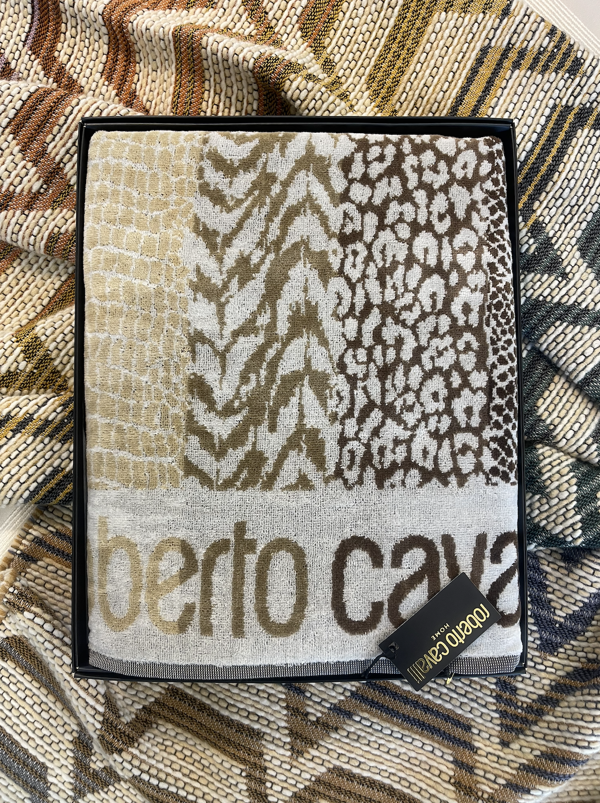 Большое банное полотенце Roberto Cavalli Skin, 95*180см, бежевое (col.001)