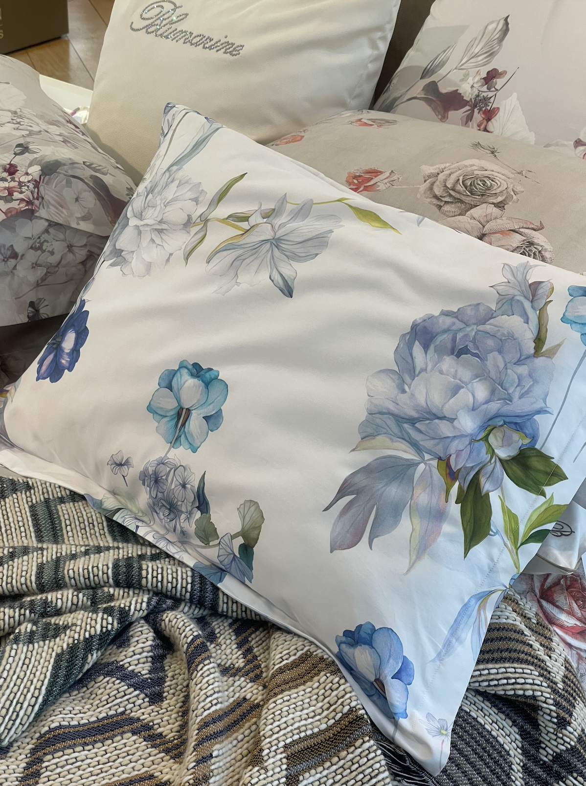 Постельное белье двухспальное MIRABELLO FRESH BOUQUET col.20