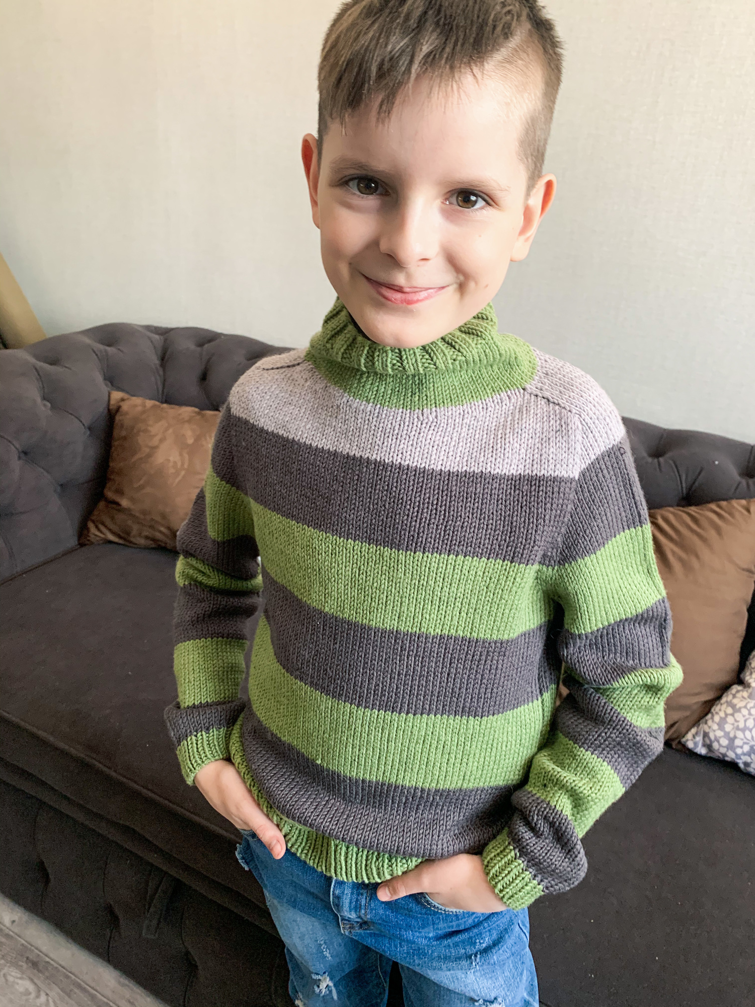 Детский свитер Basic