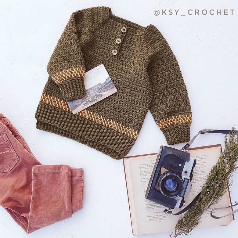 МК. Свитер "Every day"