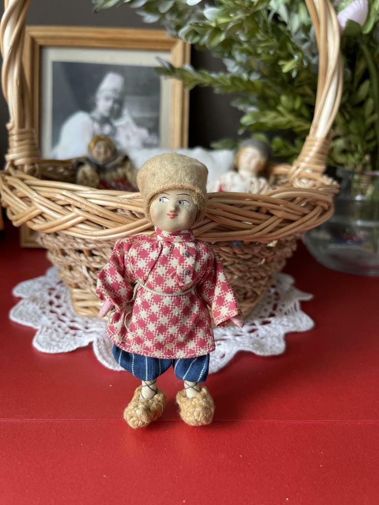 Старинная советская русская кукла