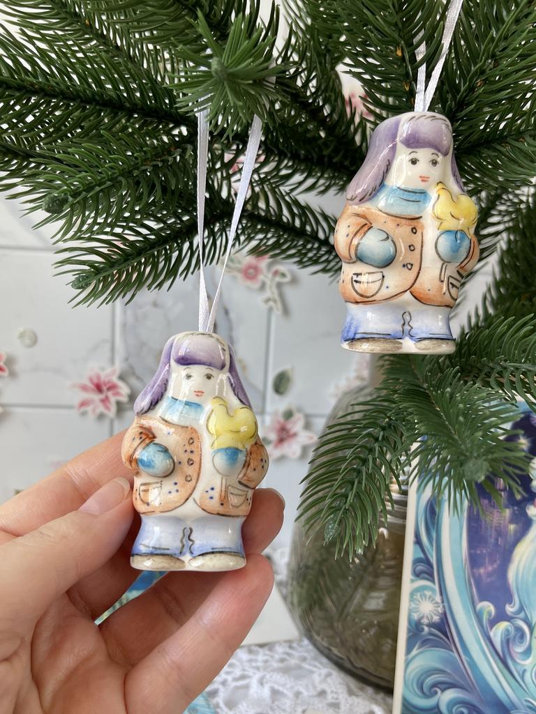 Елочная фарфоровая игрушка