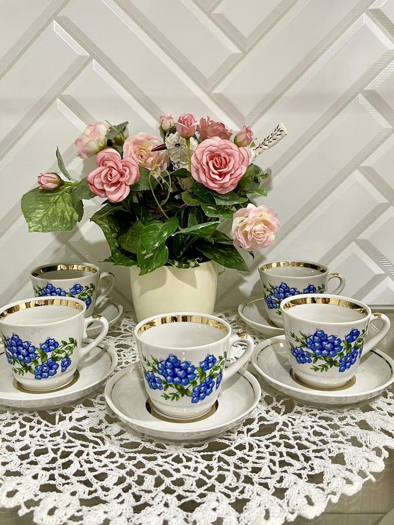 Миниатюрные чайные или кофейные пары с незабудками