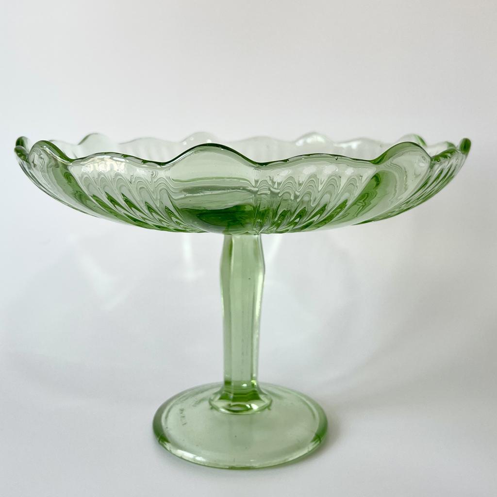 Советская конфетница на ножке