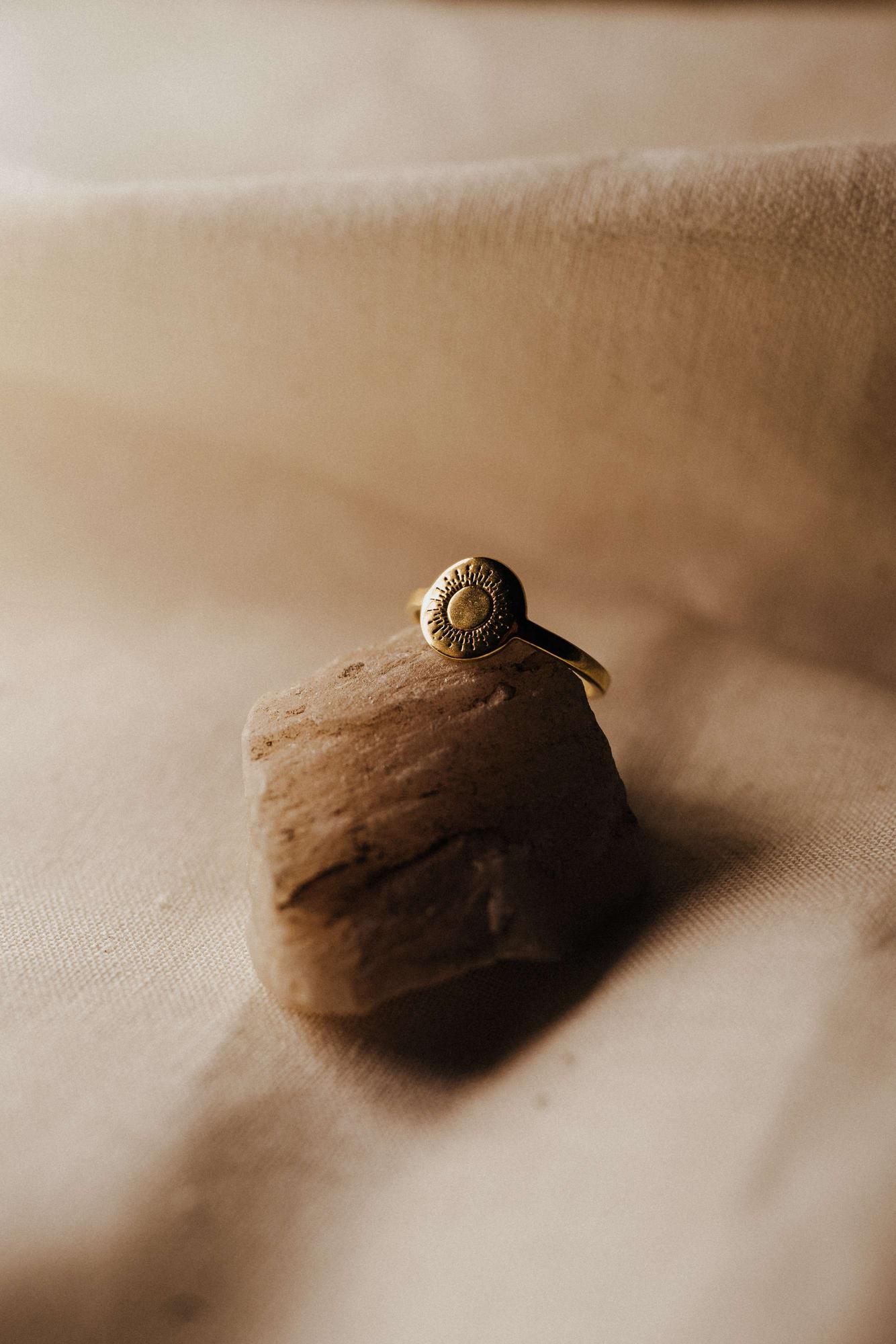 Кольцо - печатка Солнце