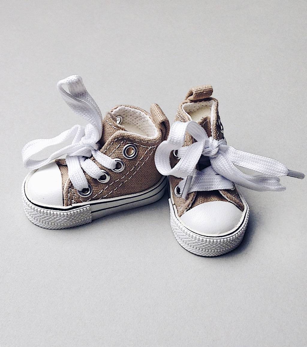 Beige sneakers