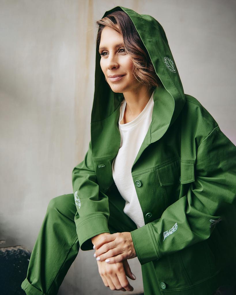 Джинсовка с капюшоном, зелёная