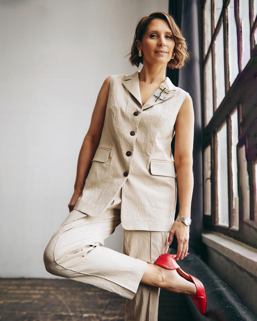 Жилет удлинённый классический, бежевый