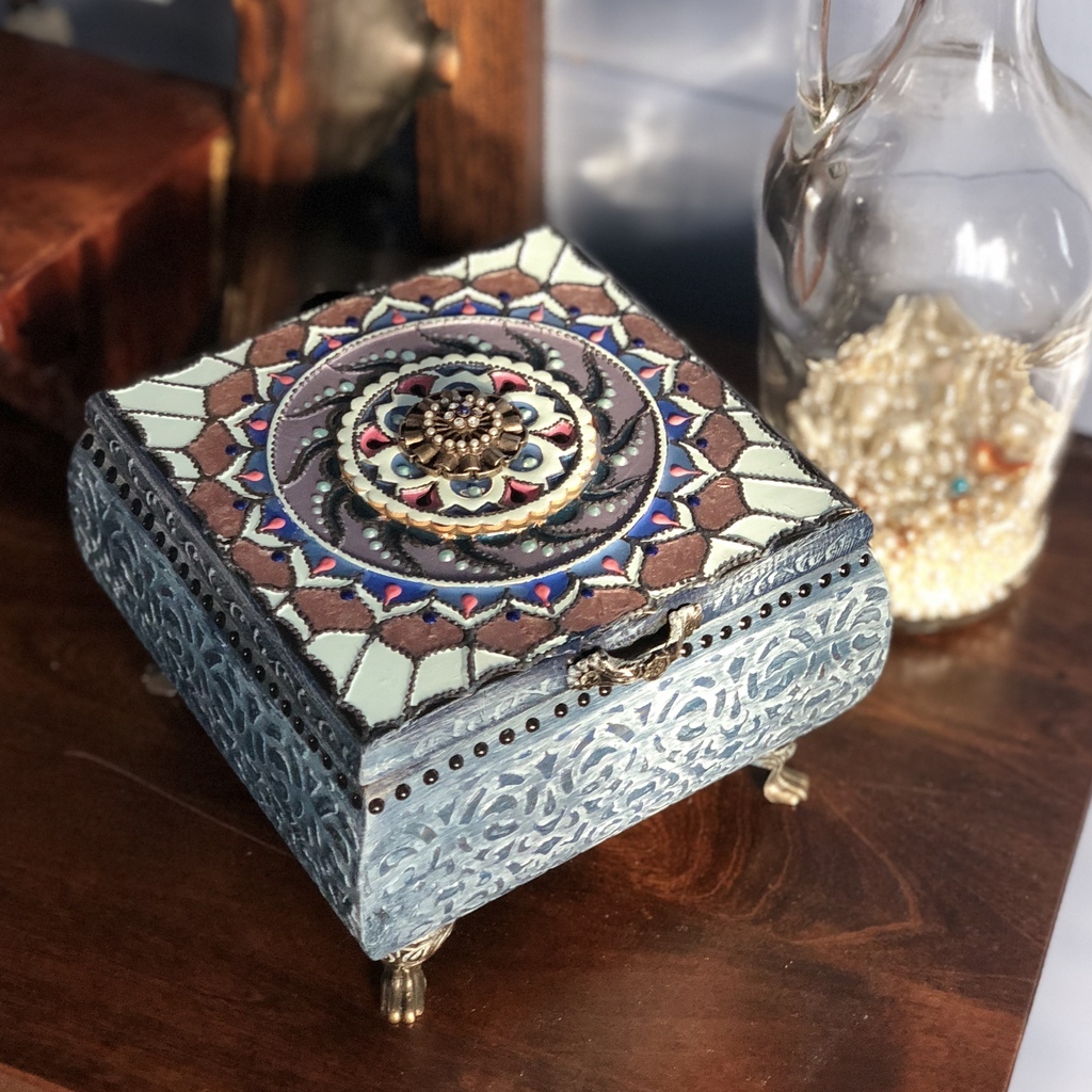 Шкатулка декоративная Indian dance