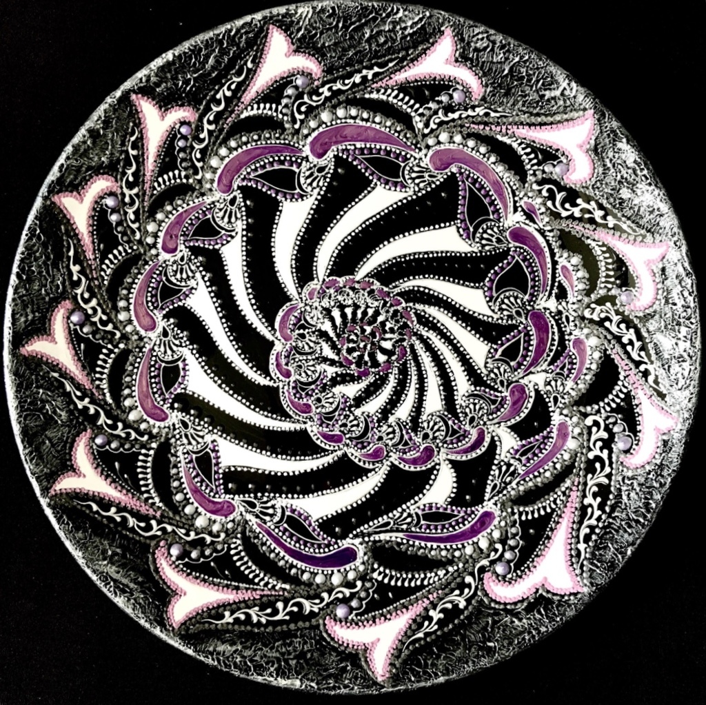 Тарелка декоративная Volute