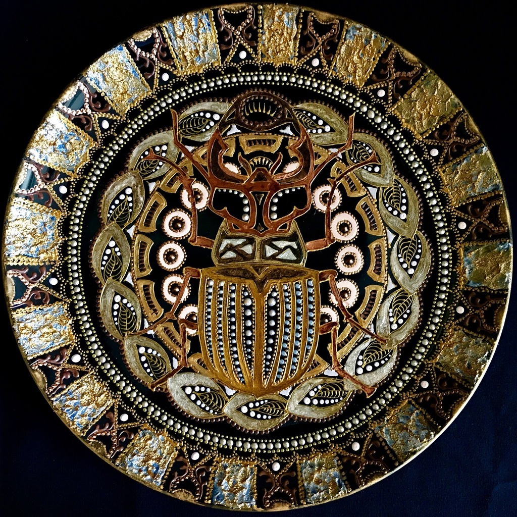 Тарелка декоративная Scarab